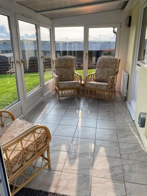 Bungalow In Pillaton ซัลทาช ภายนอก รูปภาพ